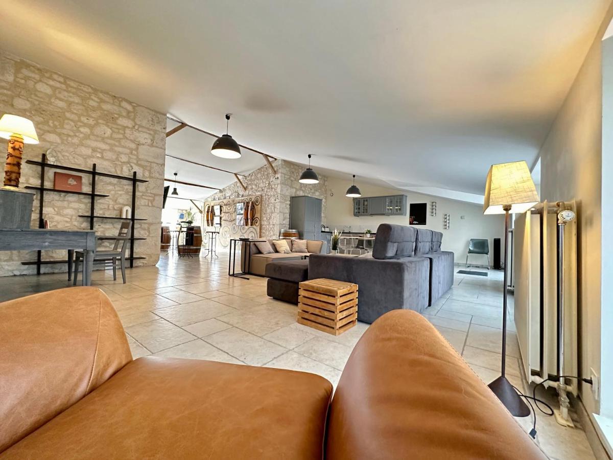 Gites Du Chateau De Panisseau Thénac Екстериор снимка